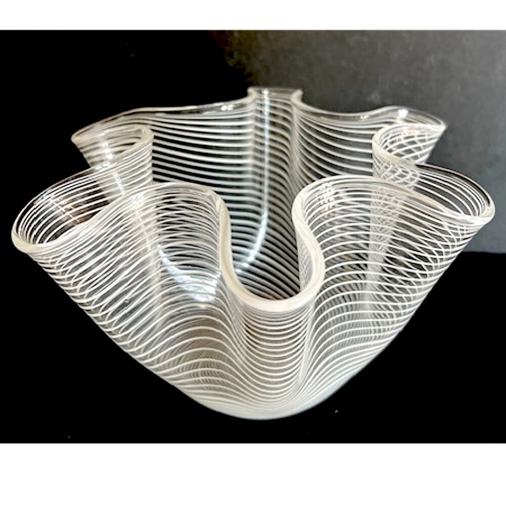 Murano glass "Handkerchief" vase attributed to Paolo Venini Lattimo Filigrana